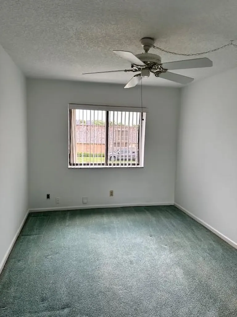 417 Arabian Road Palm Springs FL 33461