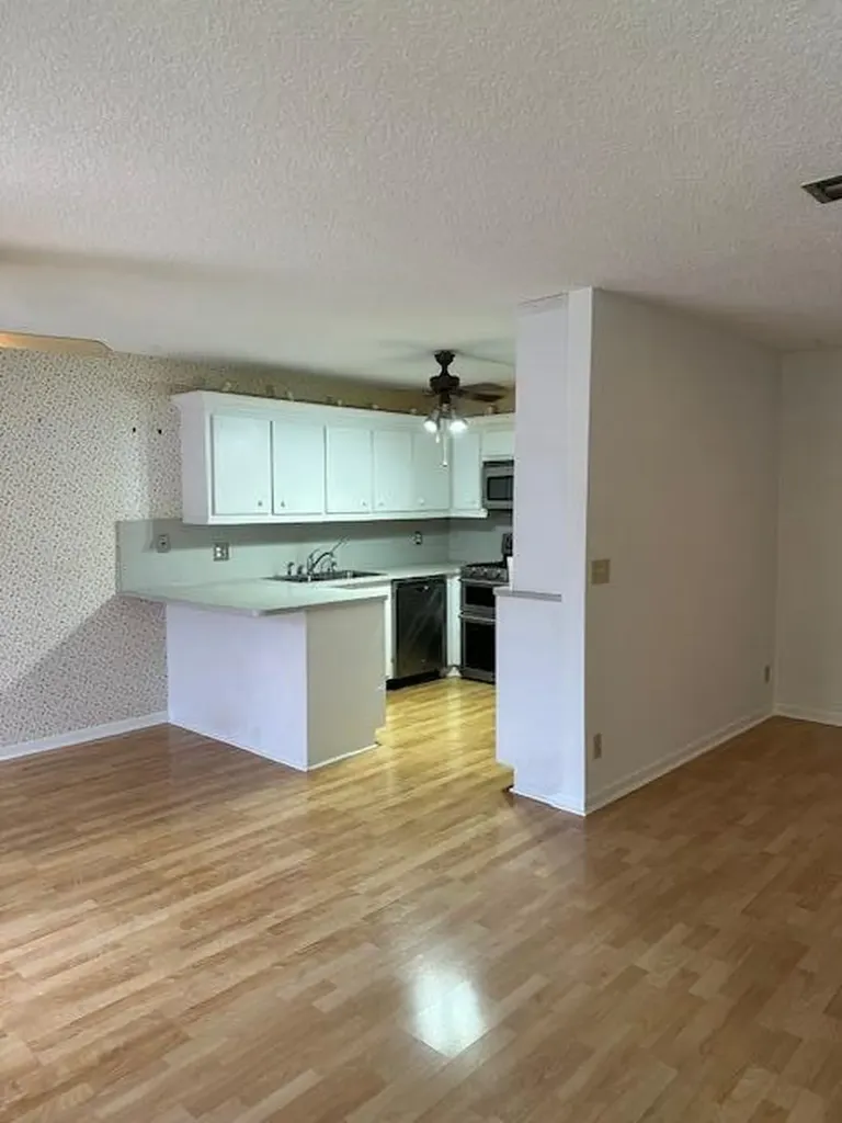 417 Arabian Road Palm Springs FL 33461