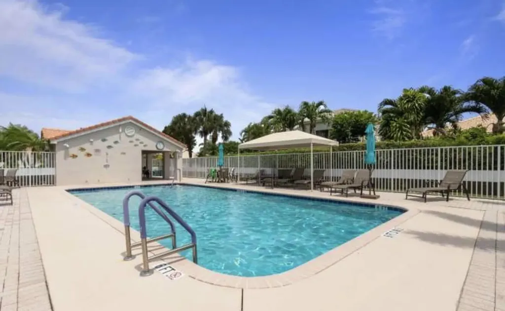 23426 Alzira Circle Boca Raton FL 33433