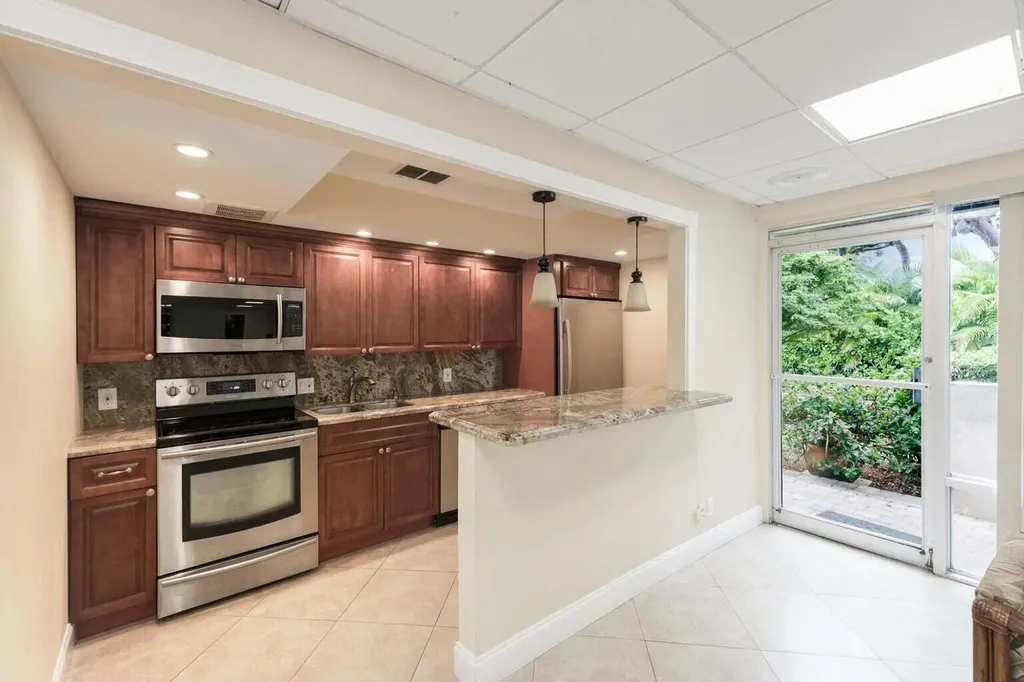950 Ponce De Leon Road Boca Raton FL 33432