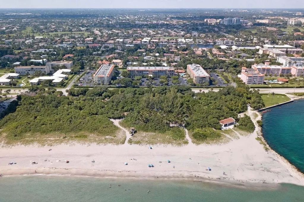 950 Ponce De Leon Road Boca Raton FL 33432