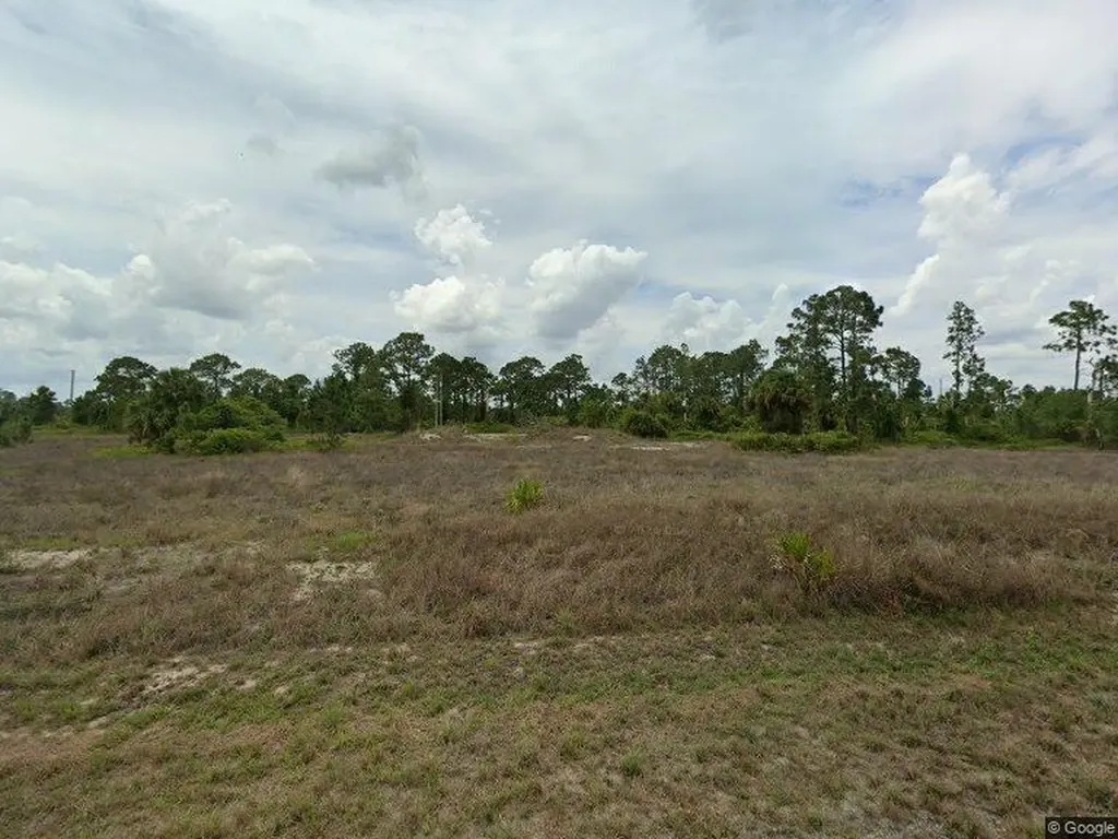 654 Mulberry Avenue S Lehigh Acres FL 33974