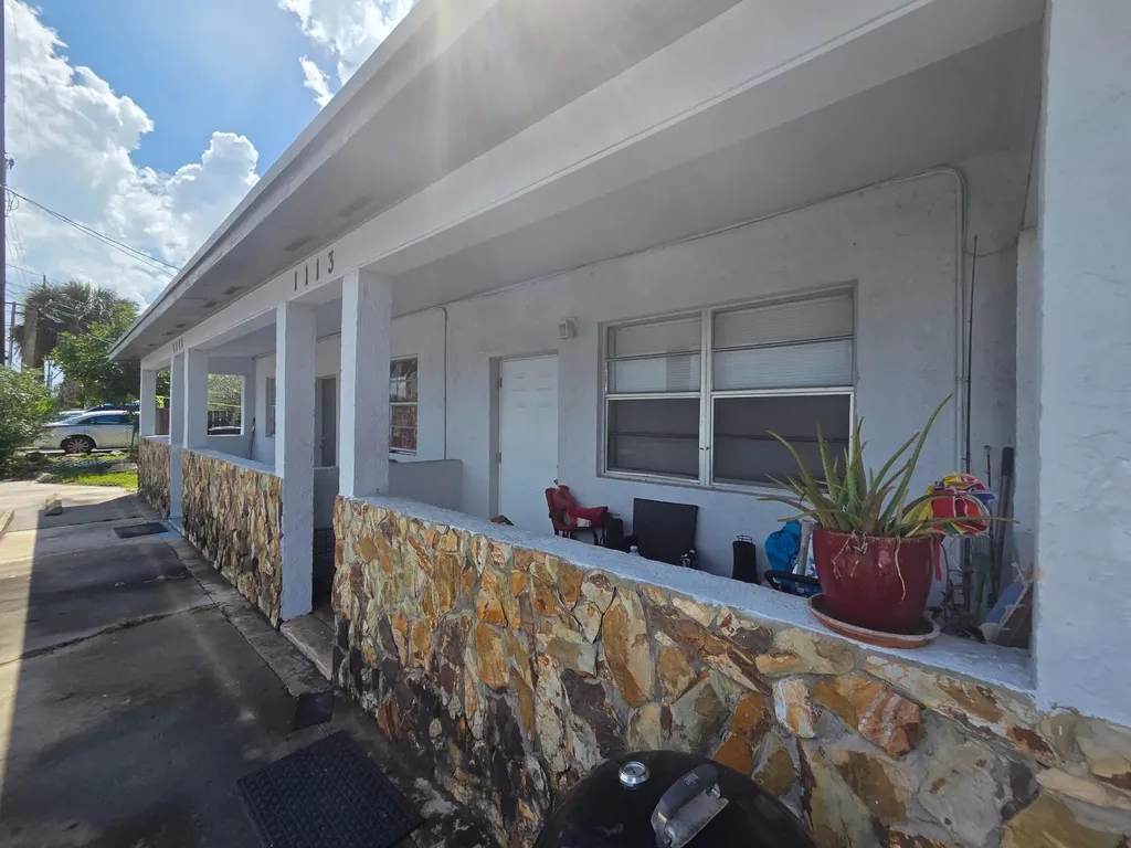 1111 N 21st Street Fort Pierce FL 34950