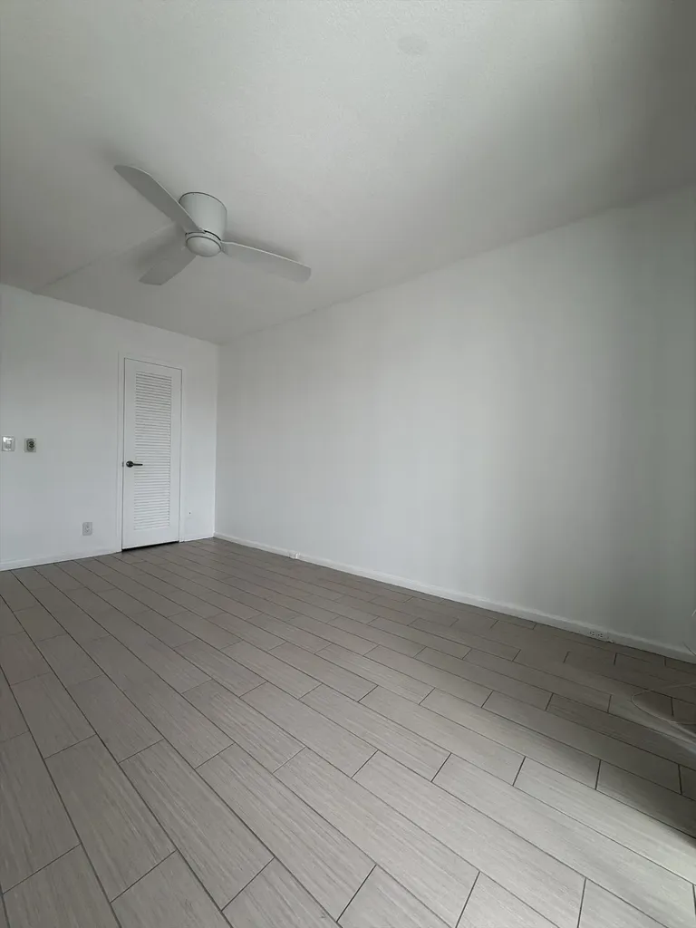 4085 Cornwall E Boca Raton FL 33434
