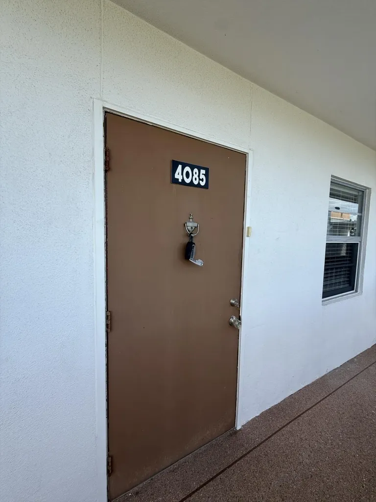 4085 Cornwall E Boca Raton FL 33434