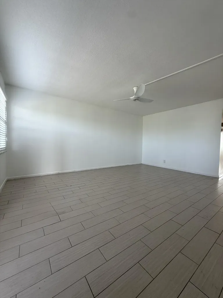 4085 Cornwall E Boca Raton FL 33434