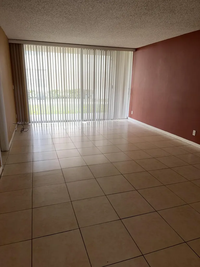 8228 NW 24th Street Coral Springs FL 33065