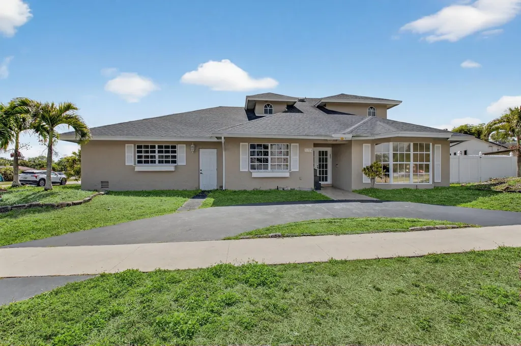 21724 Little Bear Way Boca Raton FL 33428