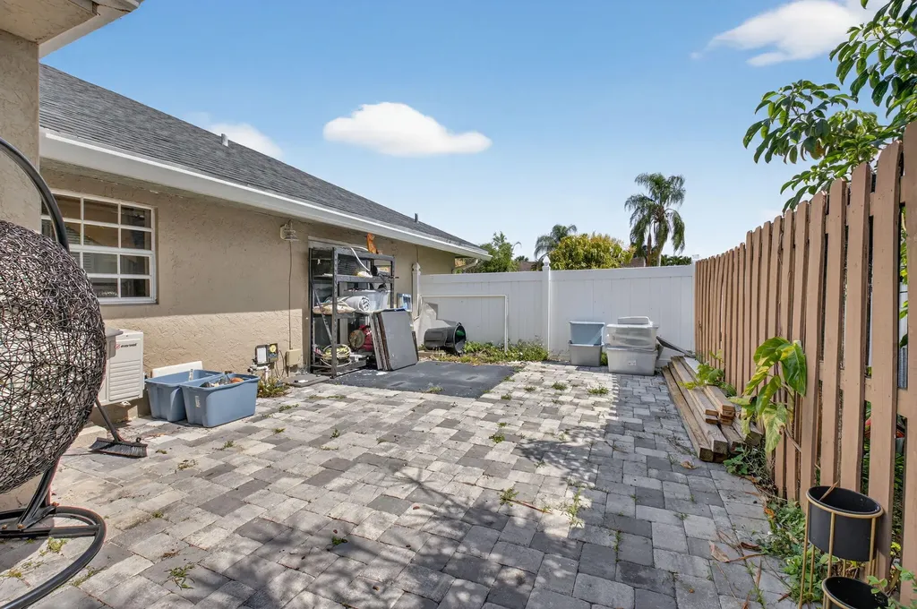 21724 Little Bear Way Boca Raton FL 33428