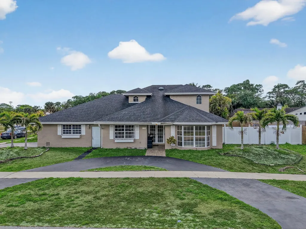 21724 Little Bear Way Boca Raton FL 33428