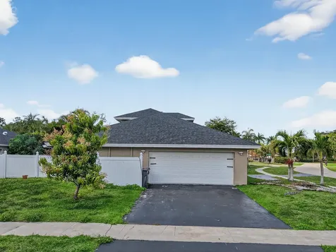 21724 Little Bear Way Boca Raton FL 33428