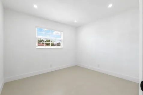 6573 Eaton Street Hollywood FL 33024