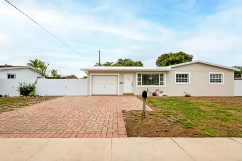 6573 Eaton Street Hollywood FL 33024