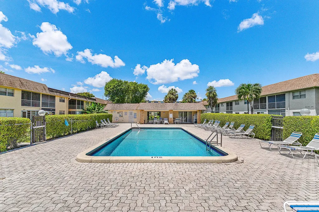 9855 Sandalfoot Boulevard Boca Raton FL 33428