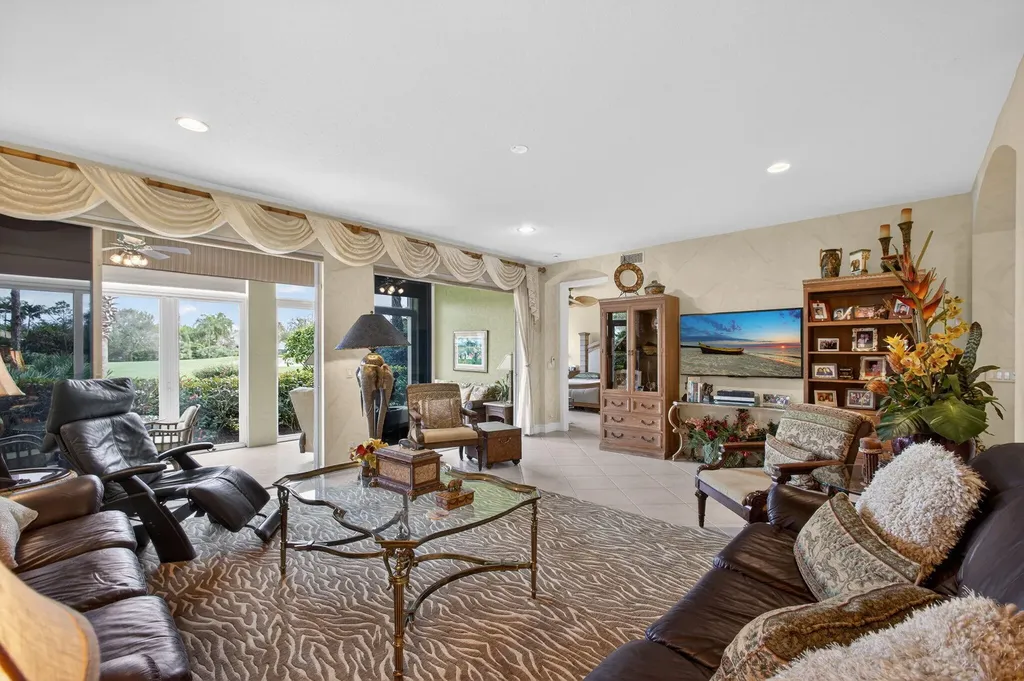 113 Palm Point Circle Palm Beach Gardens FL 33418