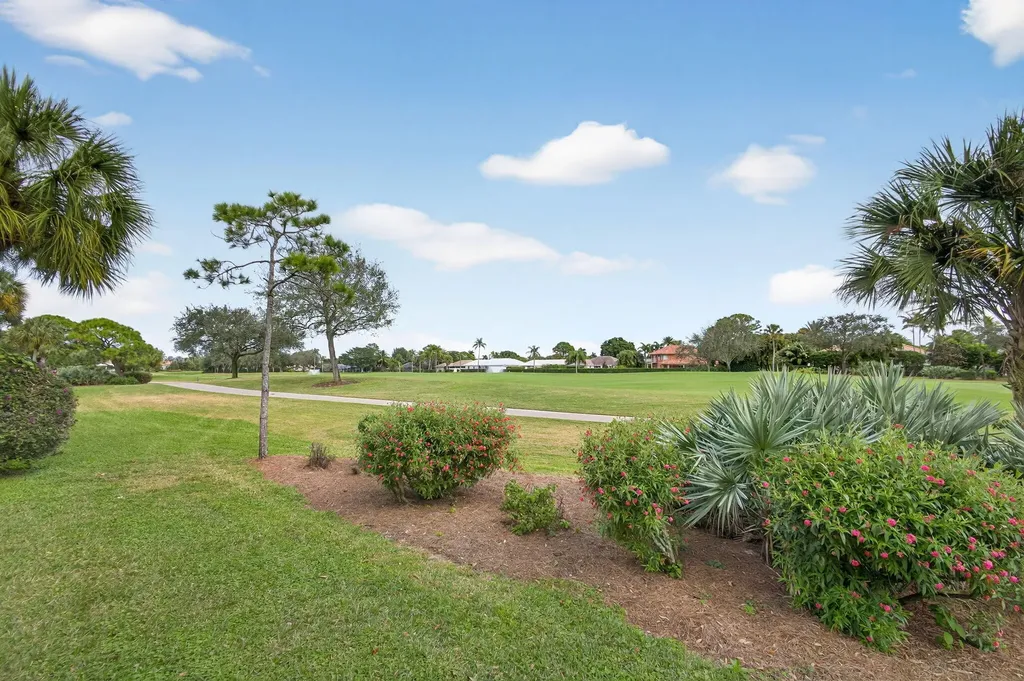 113 Palm Point Circle Palm Beach Gardens FL 33418