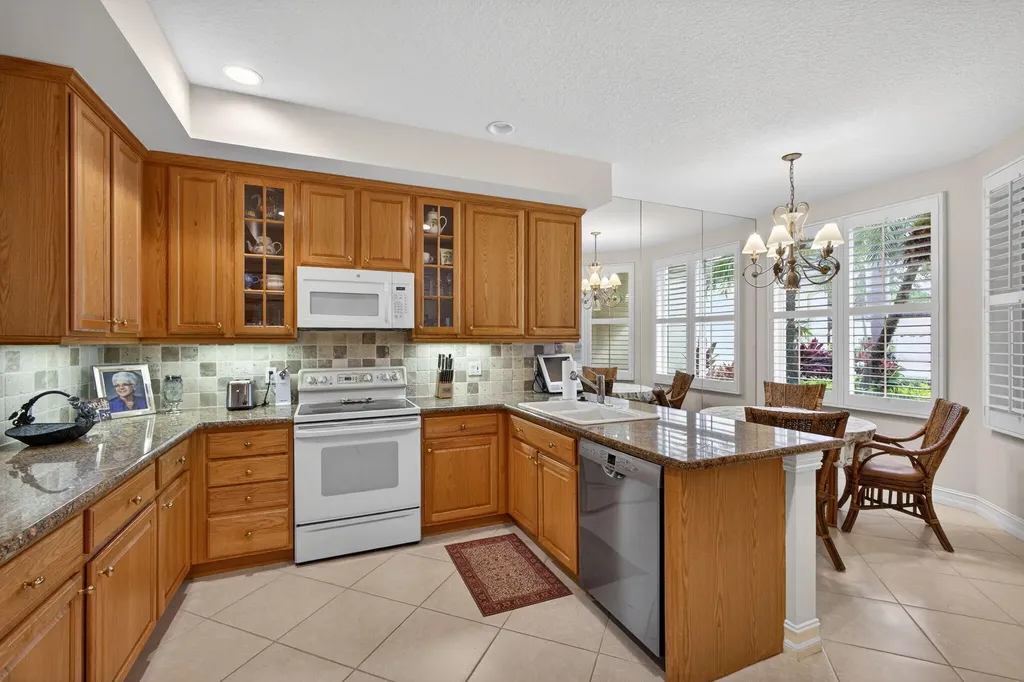 113 Palm Point Circle Palm Beach Gardens FL 33418