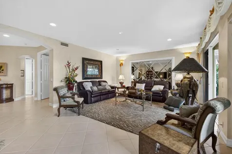 113 Palm Point Circle Palm Beach Gardens FL 33418