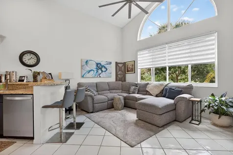 5005 NW 95th Drive Coral Springs FL 33076