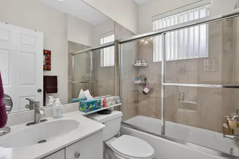 5005 NW 95th Drive Coral Springs FL 33076