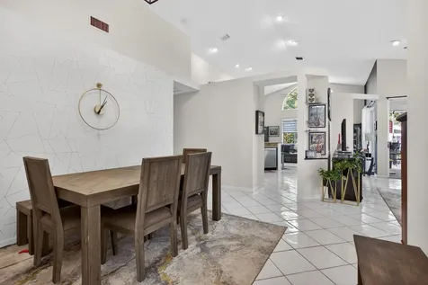 5005 NW 95th Drive Coral Springs FL 33076
