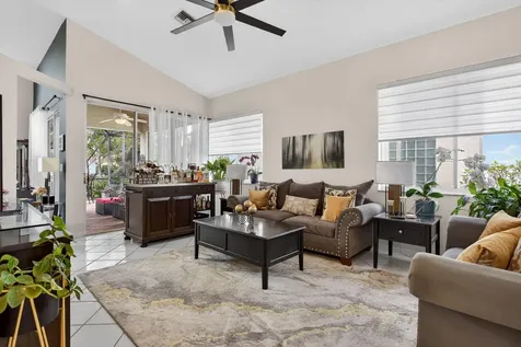 5005 NW 95th Drive Coral Springs FL 33076