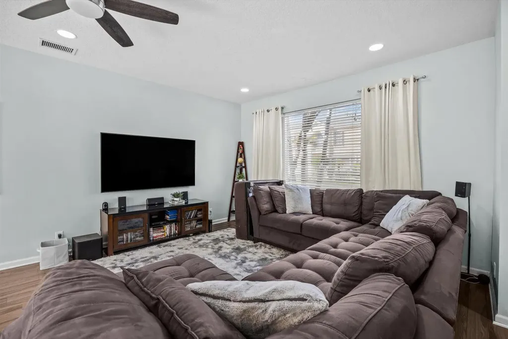 272 Live Oaks Lane Jupiter FL 33458