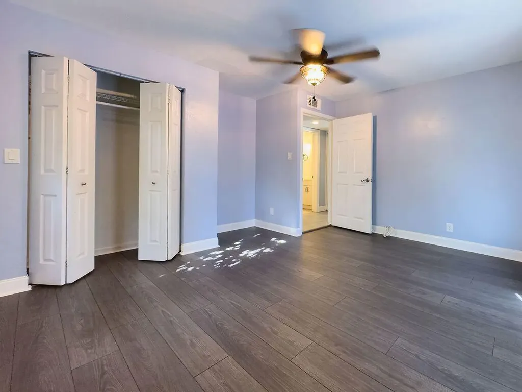 902 NE 34th Street Oakland Park FL 33334