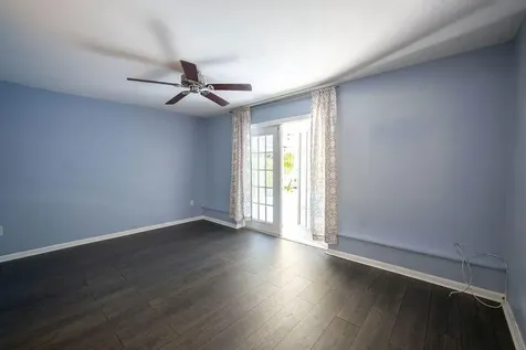 902 NE 34th Street Oakland Park FL 33334