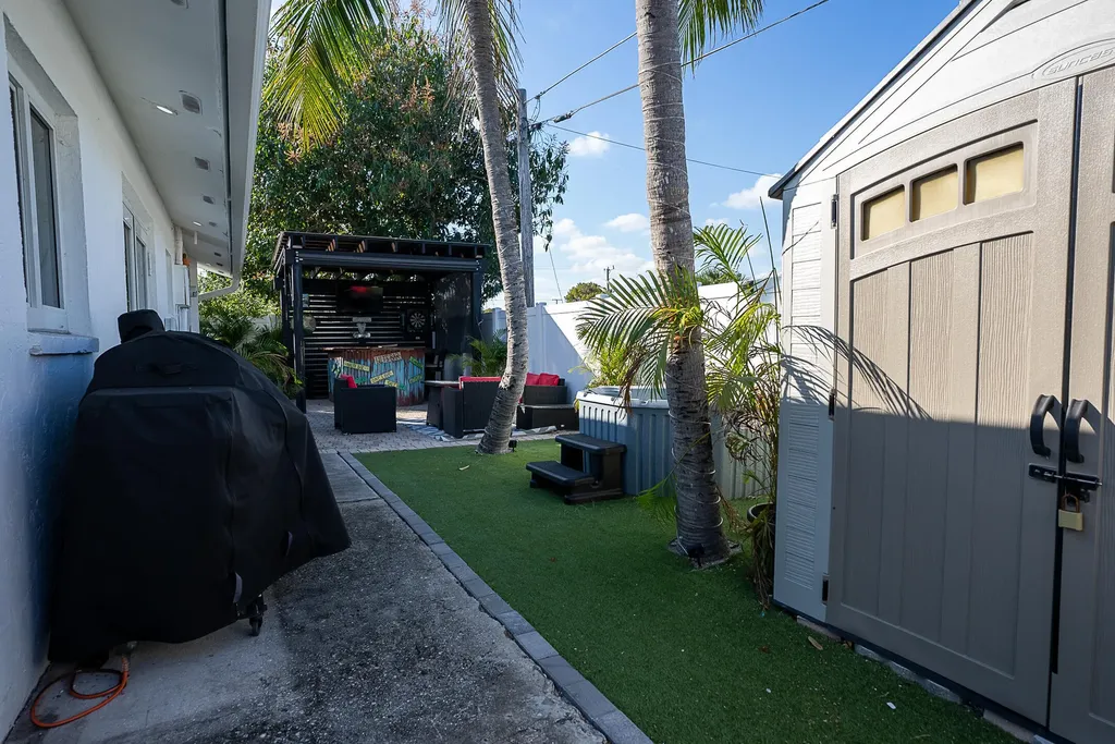 119 SE 5th Street Delray Beach FL 33483