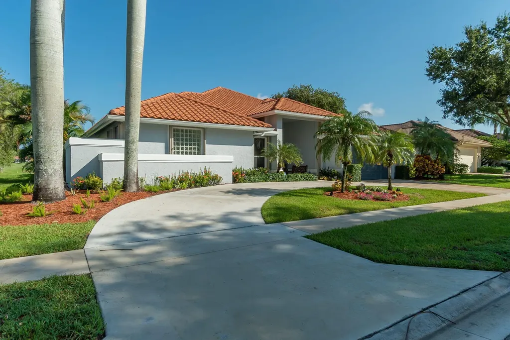 1907 S Club Drive Wellington FL 33414