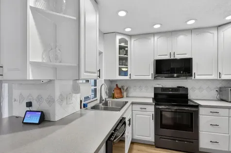 4451 NW 7th Street Coconut Creek FL 33066