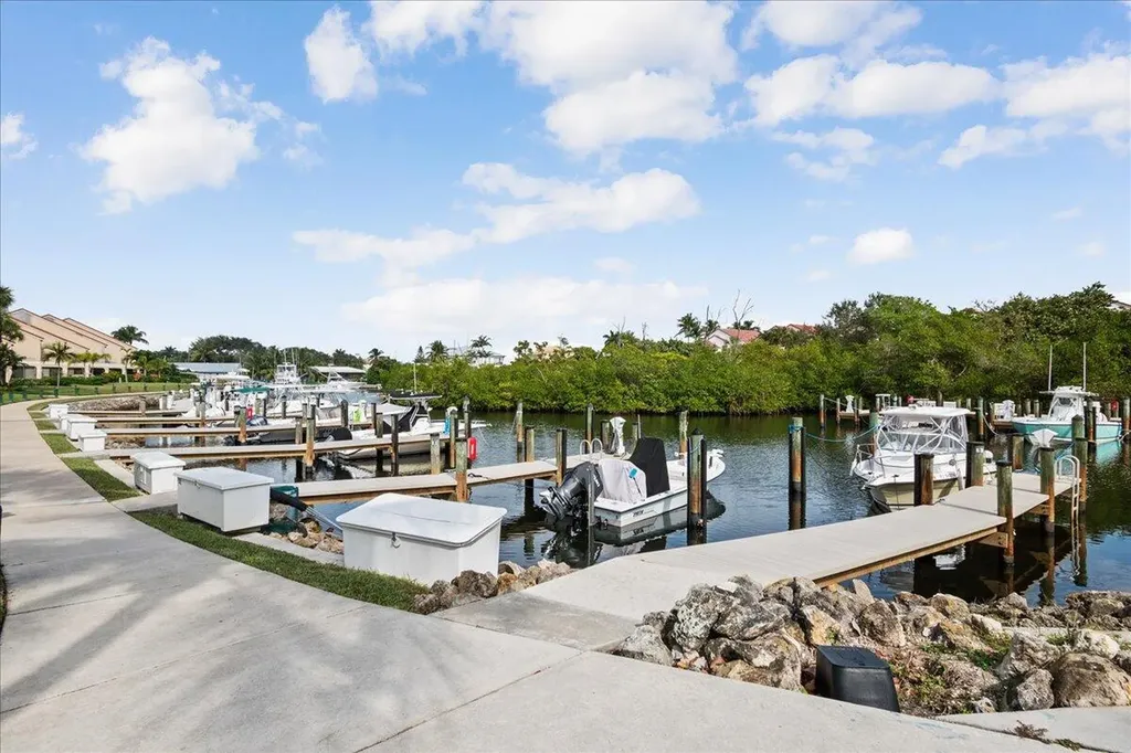 2359 Treasure Isle Drive Palm Beach Gardens FL 33410