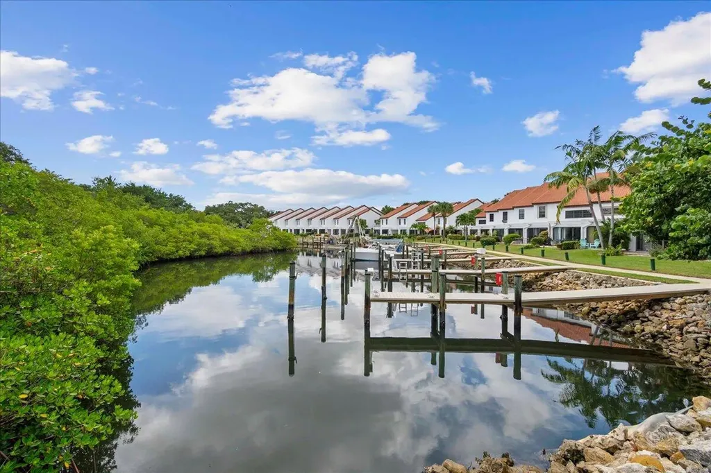 2359 Treasure Isle Drive Palm Beach Gardens FL 33410