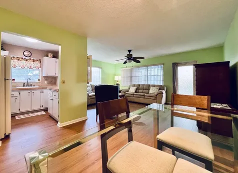 40 Dorchester B West Palm Beach FL 33417