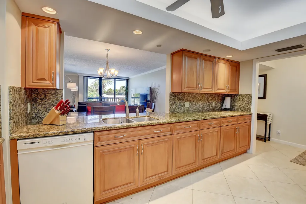 4748 S Ocean Boulevard Highland Beach FL 33487