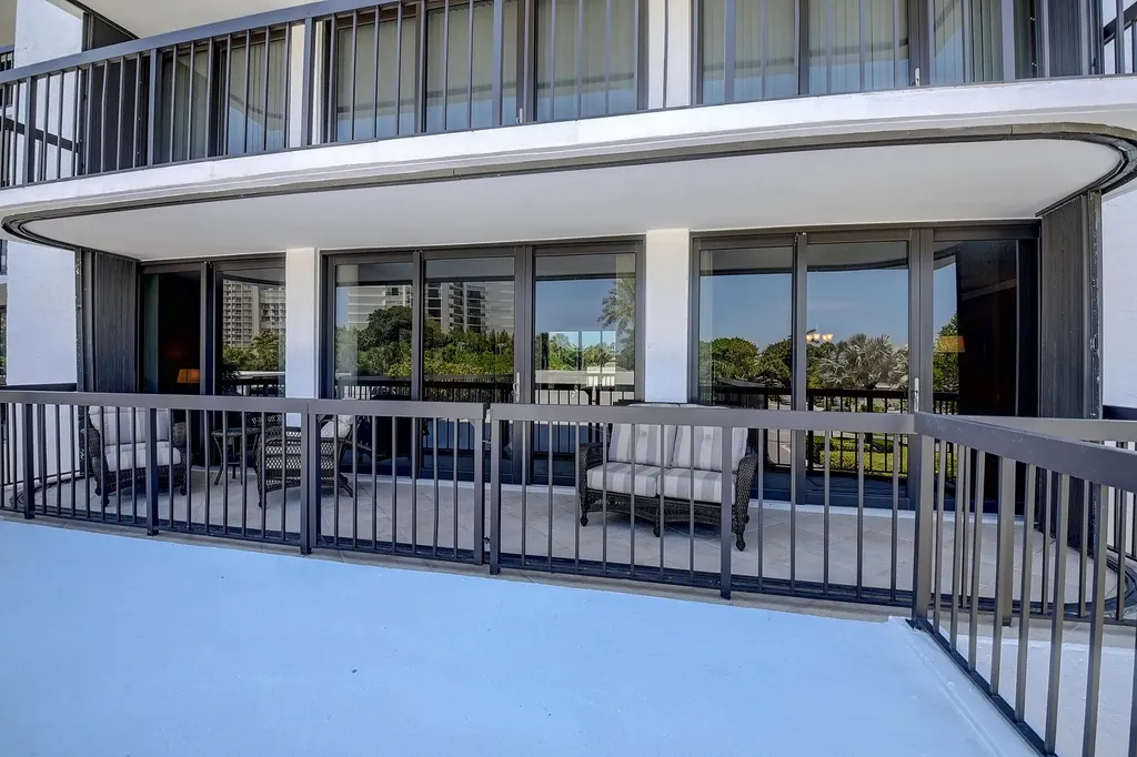 4748 S Ocean Boulevard Highland Beach FL 33487
