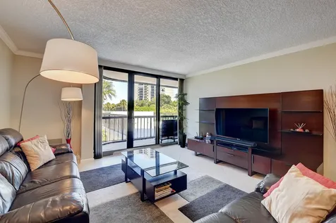 4748 S Ocean Boulevard Highland Beach FL 33487