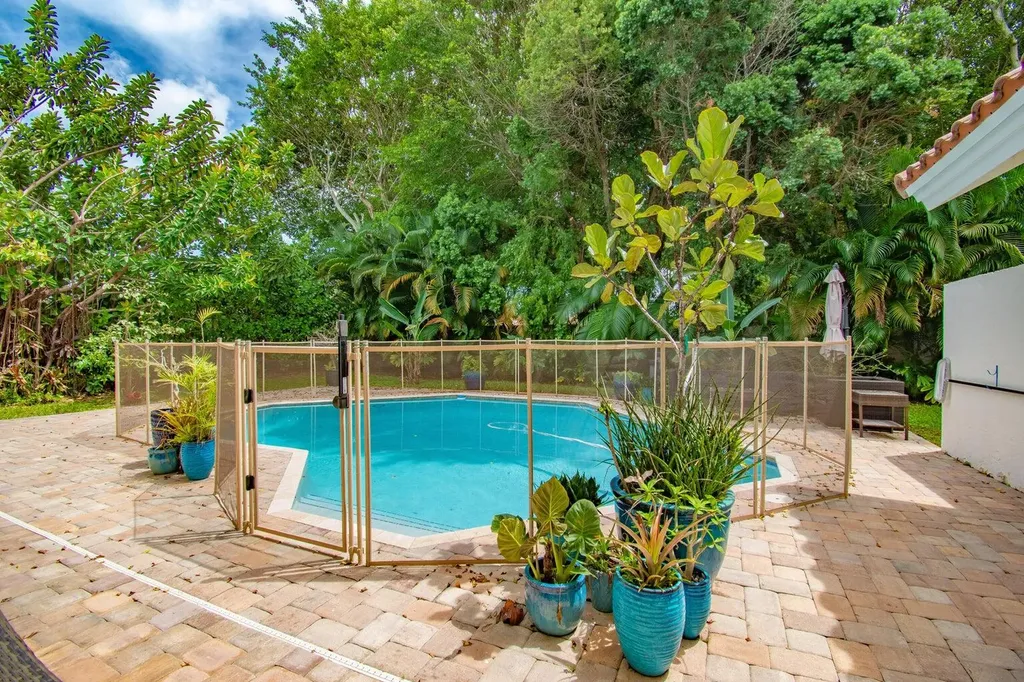 2302 NW 66th Drive Boca Raton FL 33496