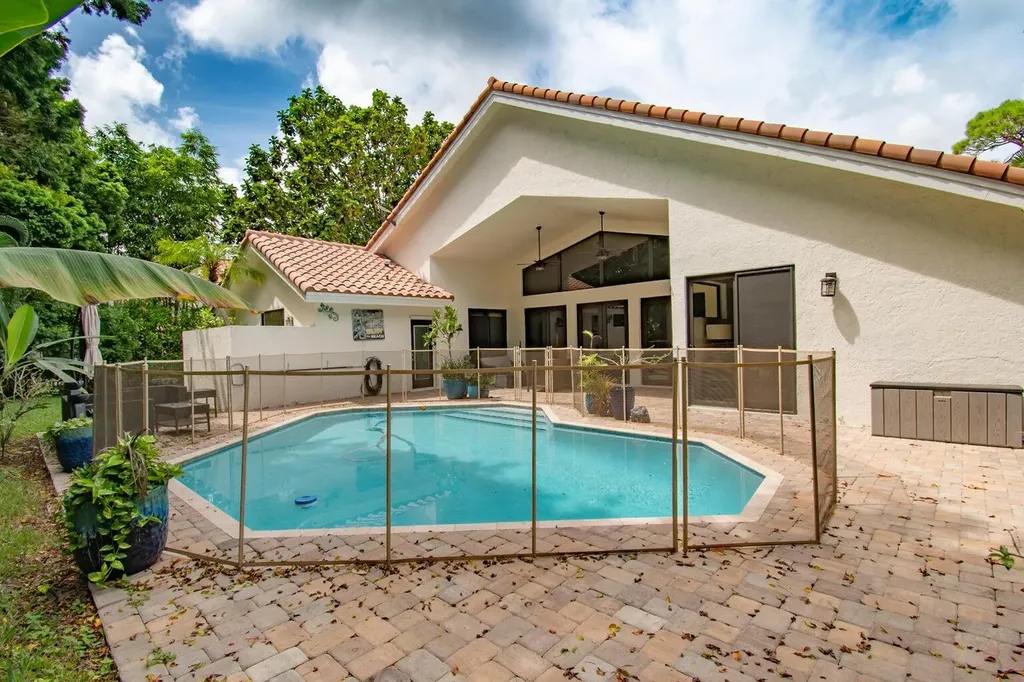 2302 NW 66th Drive Boca Raton FL 33496