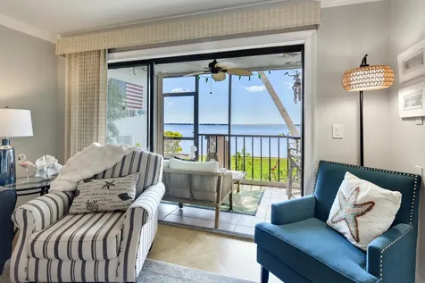 4440 NE Sandpebble Trace Stuart FL 34996