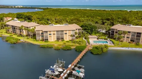 4440 NE Sandpebble Trace Stuart FL 34996