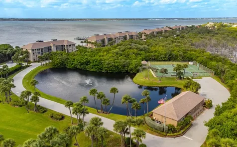 4440 NE Sandpebble Trace Stuart FL 34996