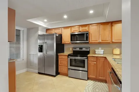 4440 NE Sandpebble Trace Stuart FL 34996