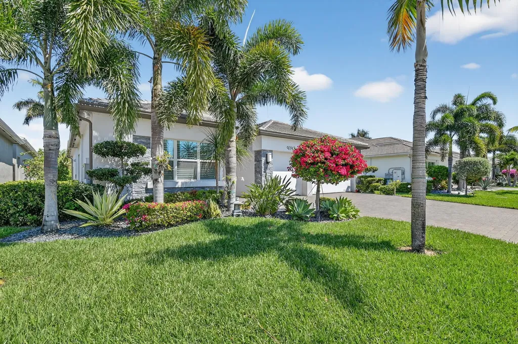 9193 Seahorse Bay Drive Boynton Beach FL 33473