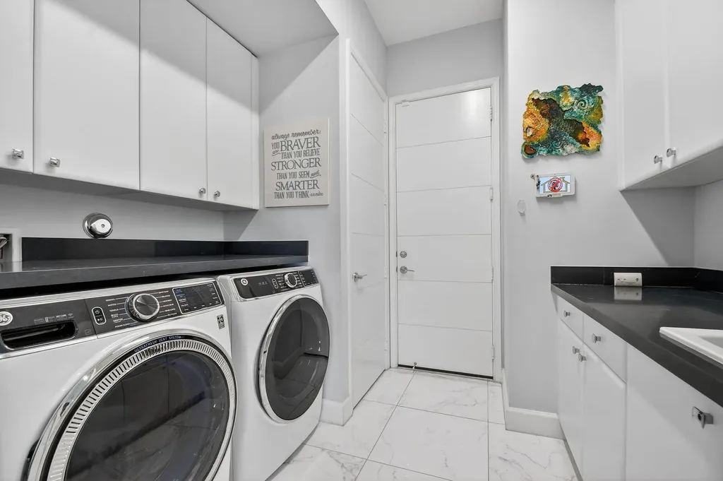 9193 Seahorse Bay Drive Boynton Beach FL 33473