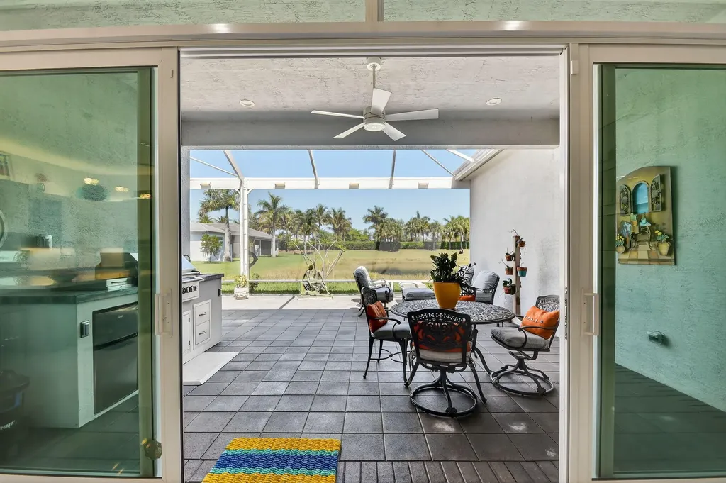 9193 Seahorse Bay Drive Boynton Beach FL 33473