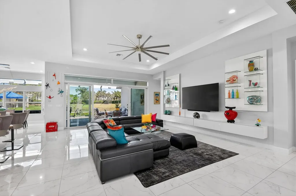 9193 Seahorse Bay Drive Boynton Beach FL 33473