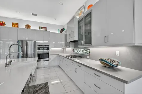 9193 Seahorse Bay Drive Boynton Beach FL 33473