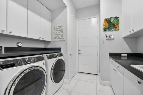 9193 Seahorse Bay Drive Boynton Beach FL 33473
